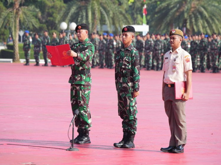 Panglima TNI : TNI Harus Selalu Hadir Mengatasi Kesulitan Masyarakat 