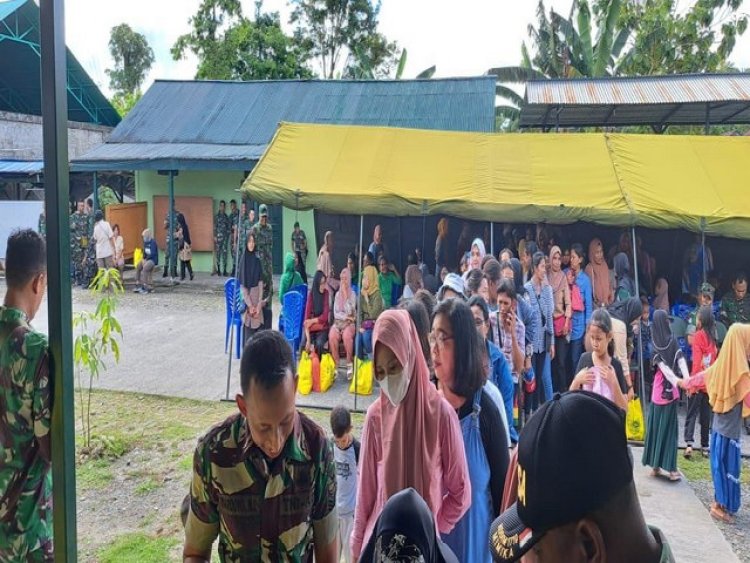 Kodim 1710/Mimika Gelar Bazar Ramadhan dan Pembagian THR Jelang Hari Raya Idul Fitri 1444 H