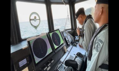 Kapal Bakamla RI Passing Exercise bersama Republic of Singapore Navy dan US Coast Guard