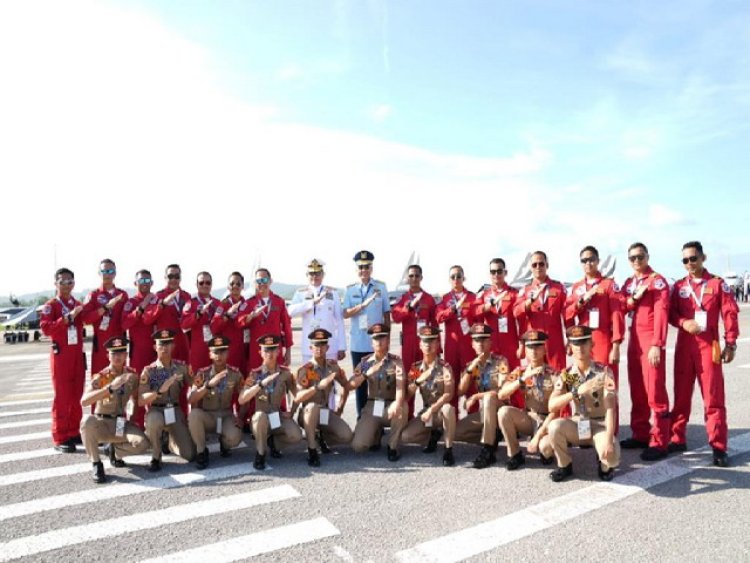 Hadiri Langkawi International Maritim And Aerospace 2023, Panglima TNI, Bangga Dengan Kemampuan Tim Aerobatic TNI AU