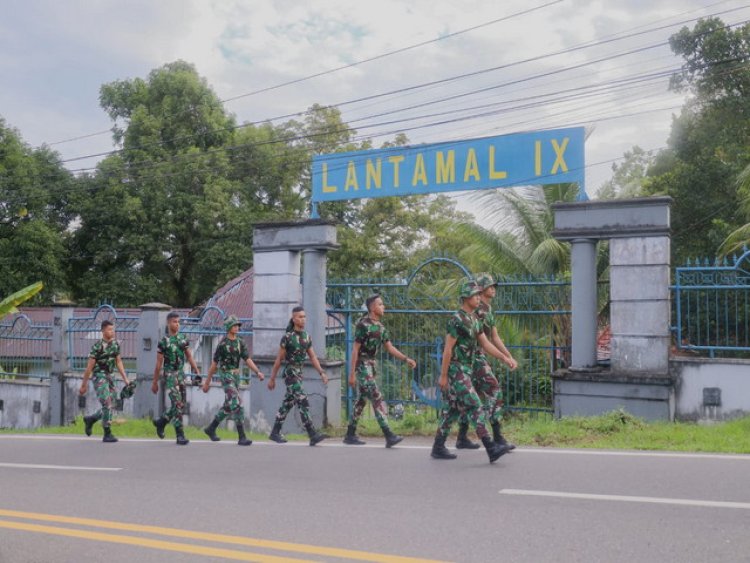 Tingkatkan Kekompakan Dan Kemampuan Diri, Danlantamal IX Ajak Prajurit Lintas Medan