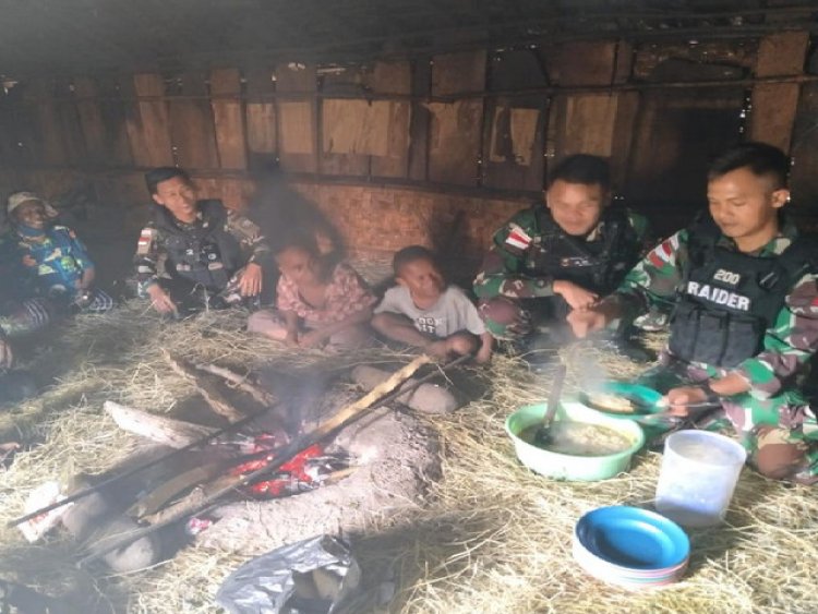 Menyatu Dengan Masyarakat, Pos Bolakme Masak Bersama Warga