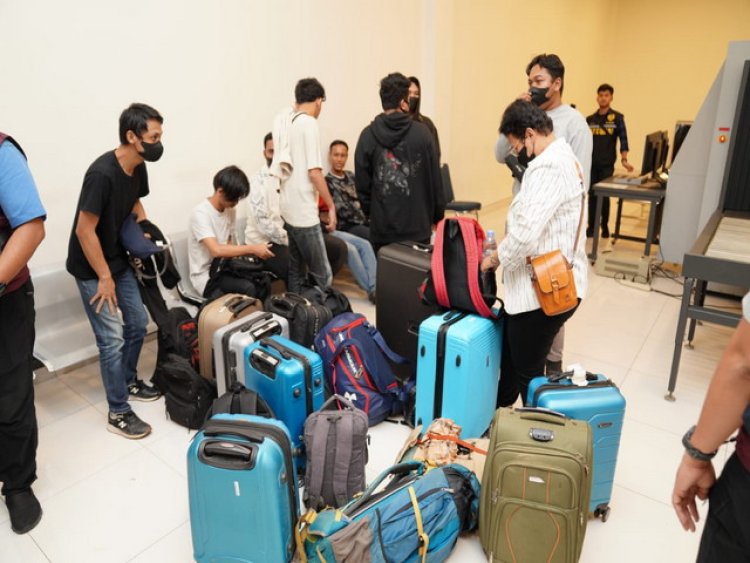 TNI AU Berhasil Emban Misi Kemanusiaan Dengan Membawa 14 WNI dari Myanmar