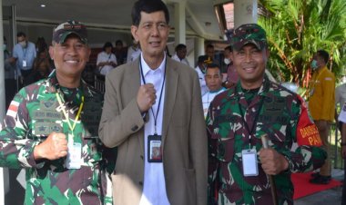 Dandim 1710/Mimika Dampingi Danrem 174/ATW Hadiri Bakti Sosial Yang Digelar PPAD