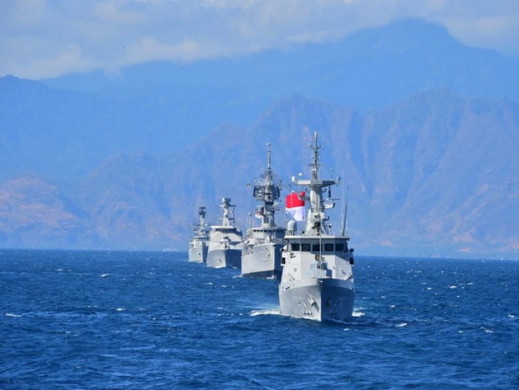 TNI Kerahkan Kapal Perang Bikin Kocar-Kacir Pasukan Musuh
