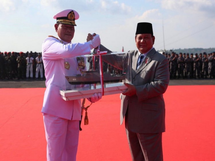 Menhan Prabowo Serah Terimakan Dua KRI ke TNI AL, Pulau Fani-731 dan Pulau Fanildo-732