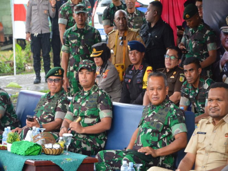 Dandim 1710/Mimika Dampingi Kunjungan Kerja Kaskostrad di Wilayah Timika