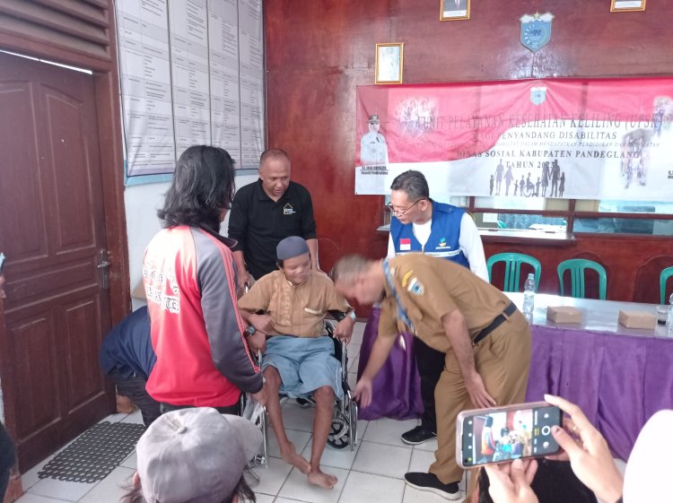 Puluhan Alat Alat Bantu Untuk Penyandang Disabilitas di Salurkan, Ini Kata Kadinsos Pandeglang