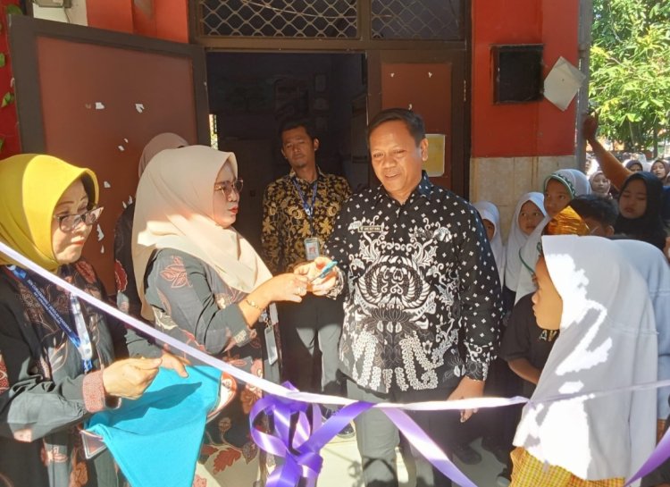 Penggecatan Bermotif Juga Penghijauan Guna Ciptakan Lingkungan Belajar yang Inspiratif & Pelaksanaan Seni Tari Kegiatan P5 SDN Curugbarang 1 Cipeucang