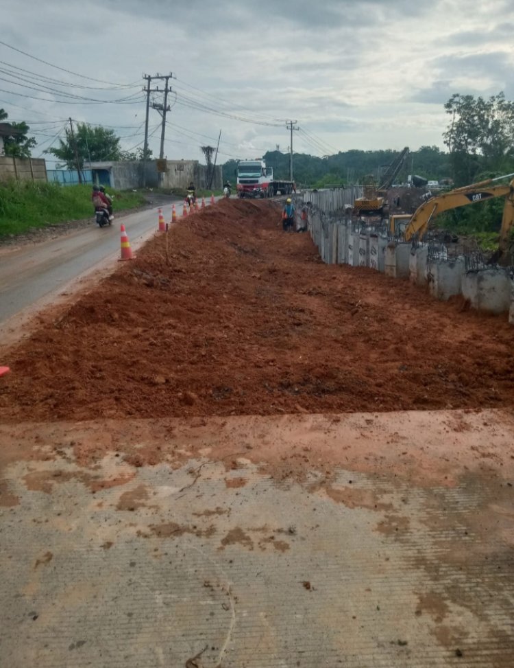 Proyek Jalan Nasional di Pandeglang Diduga Gunakan Tanah Urug Tanpa Izin, GWI Desak Aparat Bertindak!