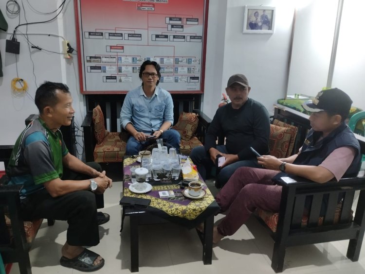 Dengan Seruput Kopi Danramil 0106/Menes Kodim 0601/Pandeglang  Dan Camat Menes--Sambut GWI Dan LIN Pererat Tali Silahturahmi.