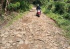 Warga Bojong Kecewa Janji Camat Perbaiki Jalan Saat Pilkada Dulu Tidak Diitepati