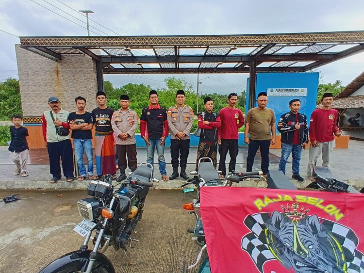 Kapolsek Sumur Gandeng Komunitas Rx King Raja Selon Ujung Kulon, Berbagi Takjil Dan Santuni Anak Yatim