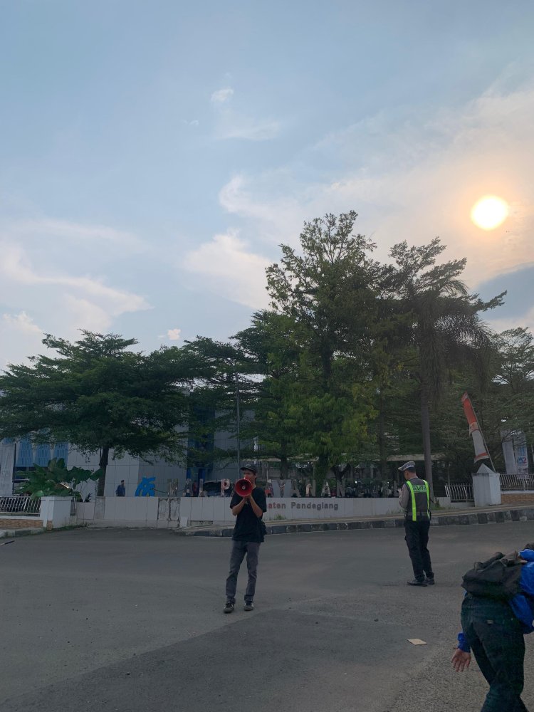 Tercium Aroma KKN Aktivis Desak Satgas MBG & BGN Untuk Melakukan Evaluasi SPPG Di Pandeglang