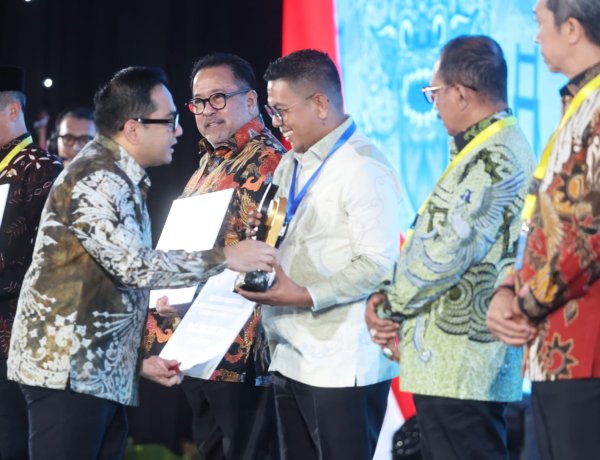 Pemprov Banten Raih Penghargaan Kategori Daerah Creative Financing 2026 dari Kemendagri
