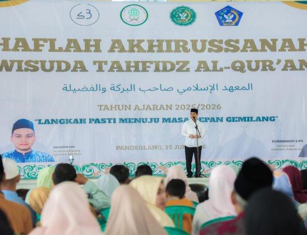 Hadiri Wisuda Santri Shohibul Barokah, Dimyati: Lulusan Pesantren Harus Hebat