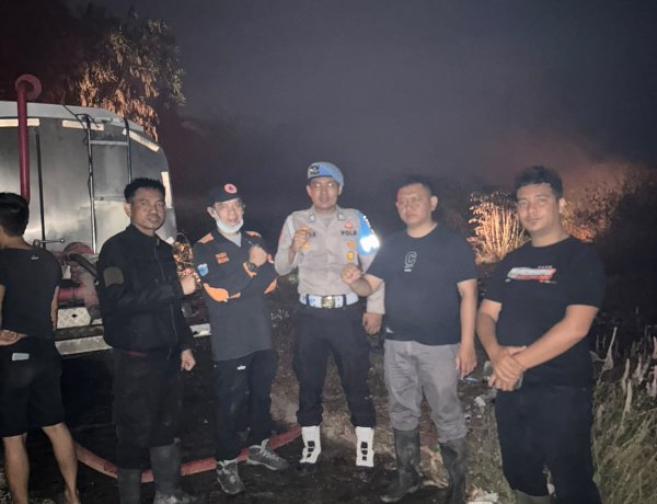 TPA Lame Luhur Kebakaran, Polsek Cikedal, BPBDPK, Kecamatan Cikedal dan Pemdes Karyautama Gerak Cepat Lakukan Evakuasi dan Penanganan