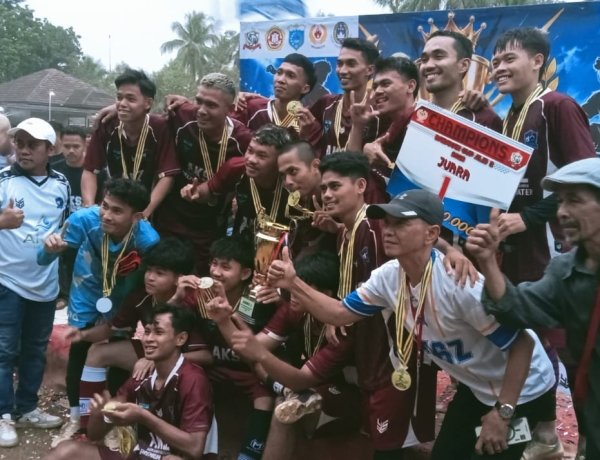 Turnamen Sepak Bola Babakan Cup Edisi 3 Desa Manggung Jaya Kecamatan Bojong Resmi Ditutup Oleh Wakli Bupati Pandeglang